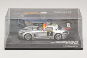 Mercedes SLS AMG GT3 #7 Black Falcon Jager / Seyffarth 24 Hours of Dubai 2011 Minichamps 1:43 437110307 Метал — снимка 4 от 5
