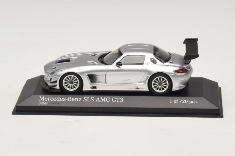 Mercedes SLS AMG GT3 Сребърен Minichamps 1:43 Mercedes SLS AMG GT3 Сребърен Minichamps 1:43 410113202 Метал
