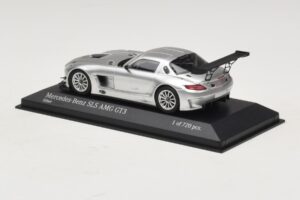 Mercedes SLS AMG GT3 Сребърен Minichamps 1:43 410113202 Метал — снимка 3 от 4