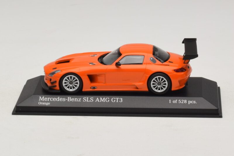 Mercedes SLS AMG GT3 Street Orange Minichamps 1:43 Mercedes SLS AMG GT3 Street Orange Minichamps 1:43 410113204 Метал