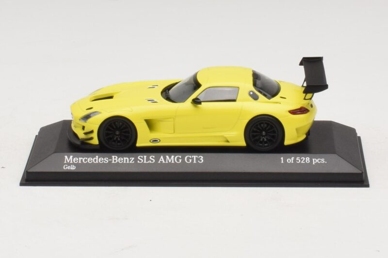 Mercedes SLS AMG GT3 Жълт Minichamps 1:43 Mercedes SLS AMG GT3 Жълт Minichamps 1:43 410113201 Метал
