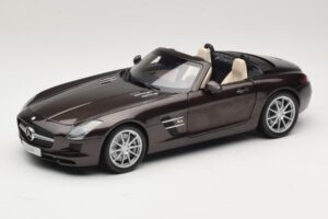 Mercedes SLS AMG Sepang Brown Minichamps 1:18 B66960080 Метал