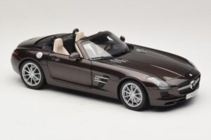 Mercedes SLS AMG Sepang Brown Minichamps 1:18 B66960080 Метал — снимка 7 от 9