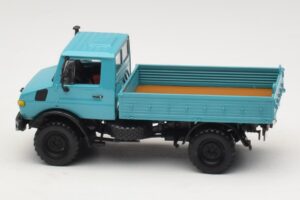 Mercedes Unimog 1300 L Камион с Платформа Син Minichamps 1:43 439033020 Метал — снимка 3 от 6