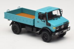 Mercedes Unimog 1300 L Камион с Платформа Син Minichamps 1:43 439033020 Метал — снимка 4 от 6