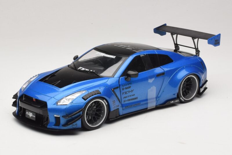 Nissan GT-R R35 Liberty Walk Work T2 Синьо Металик Solido 1:18 Nissan GT-R R35 Liberty Walk Work T2 Синьо Металик Solido 1:18 S1805801 Метал