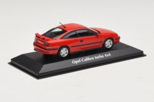 Opel Calibra Turbo 4x4 Червен Maxichamps 1:43 940045721 Метал — снимка 2 от 4