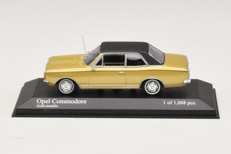 Opel Commodore A Златист Металик Minichamps 1:43 430046165 Метал