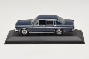 Opel Diplomat A Тъмносин Minichamps 1:43 DIPLOMAT001 Метал