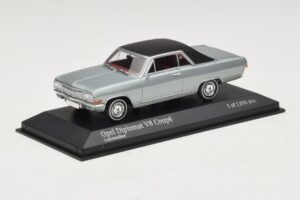 Opel Diplomat A V8 Coupe Сребърен Minichamps 1:43 400048020 Метал — снимка 2 от 4