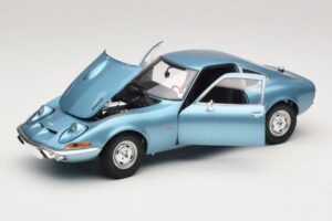 Opel GT Blue Metallic Minichamps 1:18 180049030 Метал — снимка 2 от 8