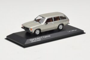 Opel Kadett C Caravan Silver Metallic Minichamps 1:43 400048111 Метал — снимка 2 от 4