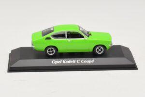 Opel Kadett C Coupe Зелен Maxichamps 1:43 940045621 Метал