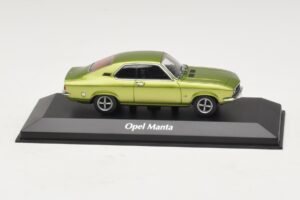 Opel Manta A Зелен Метален Maxichamps 1:43 940045501 Метал