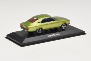 Opel Manta A Зелен Метален Maxichamps 1:43 940045501 Метал — снимка 2 от 4