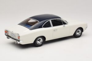Opel Rekord C Купе Бял Син Minichamps 1:18 107047021 Смола — снимка 2 от 6