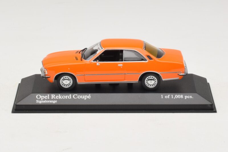 Opel Rekord D Купе Оранжев Minichamps 1:43 Opel Rekord D Купе Оранжев Minichamps 1:43 400044024 Метал