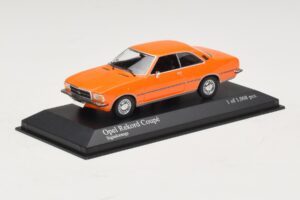 Opel Rekord D Купе Оранжев Minichamps 1:43 400044024 Метал — снимка 2 от 4