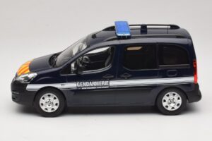 Peugeot Partner Gendarmerie Тъмносин Norev 1:18 184890 Метал — снимка 3 от 6