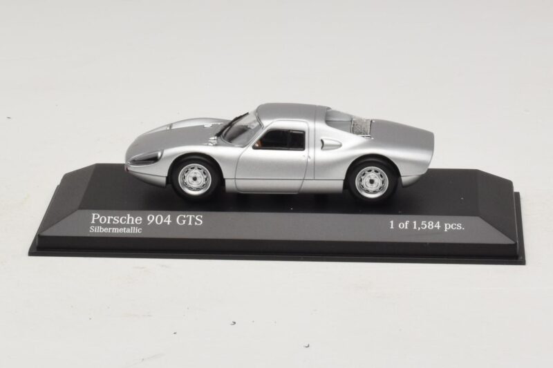 Porsche 904 GTS Сребърен Minichamps 1:43 400065721 Метал
