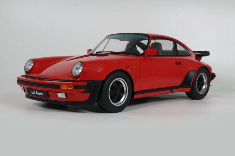 Porsche 911 930 Turbo 3.3 India Red GT Spirit 1:8 GTS802301 Смола