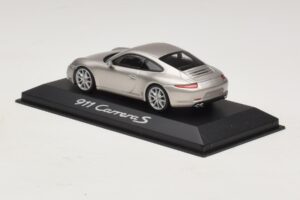Porsche 911 991 Carrera S Сребърен Металик Minichamps 1:43 WAP0200130C Метал — снимка 3 от 4