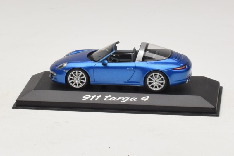 Porsche 911 991 Targa Син Металик Minichamps 1:43 Porsche 911 991 Targa Син Металик Minichamps 1:43 WAP0200350E Метал