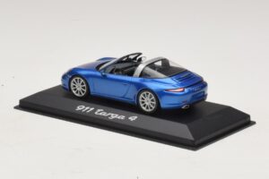 Porsche 911 991 Targa Син Металик Minichamps 1:43 WAP0200350E Метал — снимка 3 от 4
