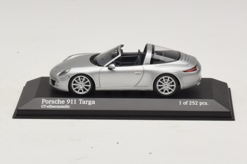 Porsche 911 991 Targa Сребърен Minichamps 1:43 Porsche 911 991 Targa Сребърен Minichamps 1:43 410062442 Метал