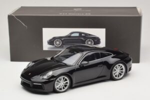 Porsche 911 992 Carrera 4S Черен Minichamps 1:18 WAP0211120R992 Метал — снимка 6 от 6