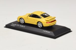 Porsche 911 993 Turbo S Жълт Minichamps 1:43 430069270 Метал — снимка 3 от 4