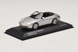 Porsche 911 996 Кабриолет Сребърен Металик Minichamps 1:43 400061091 Метал — снимка 2 от 4