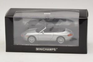 Porsche 911 996 Кабриолет Сребърен Металик Minichamps 1:43 400061091 Метал — снимка 4 от 4