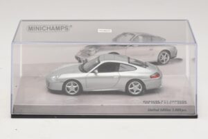 Porsche 911 996 Carrera 40-Годишнина Сребърен Minichamps 1:43 436061070 Метал — снимка 5 от 5