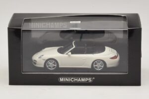 Porsche 911 997 Carrera 4S Кабриолет Бял Minichamps 1:43 400066431 Метал — снимка 4 от 4