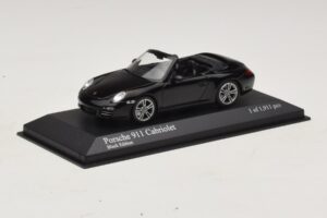 Porsche 911 997 Carrera Кабриолет Black Edition Minichamps 1:43 400066434 Метал — снимка 2 от 4