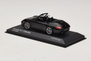 Porsche 911 997 Carrera Кабриолет Black Edition Minichamps 1:43 400066434 Метал — снимка 3 от 4