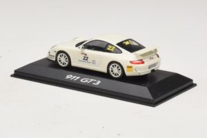 Porsche 911 997 GT3 #22 Бял Minichamps 1:43 WAP020102016 Метал — снимка 3 от 4