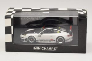 Porsche 911 997 GT3 RSR #9 Presentation 2009 Minichamps 1:43 400096909 Метал — снимка 4 от 4
