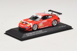 Porsche 911 997 GT3 RSR GT2 #97 M. Holzer / R. Westbrook 24 Hours of Le Mans 2010 Minichamps 1:43 410106997 Метал — снимка 2 от 4
