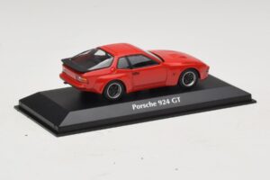 Porsche 924 GT Червен Maxichamps 1:43 940066120 Метал — снимка 2 от 4