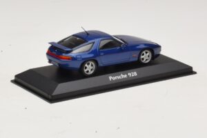Porsche 928 Син Металик Maxichamps 1:43 940068101 Метал — снимка 2 от 4
