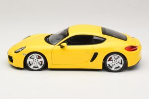 Porsche Cayman 981 Жълт Minichamps 1:18 110062220 Метал — снимка 4 от 8