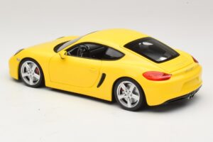 Porsche Cayman 981 Жълт Minichamps 1:18 110062220 Метал — снимка 7 от 8