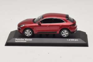 Porsche Macan 95B Червен Металик Minichamps 1:43 410062600 Метал