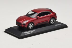 Porsche Macan 95B Червен Металик Minichamps 1:43 410062600 Метал — снимка 2 от 4