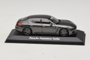 Porsche Panamera 970 Turbo Сив Металик Maxichamps 1:43 940062371 Метал
