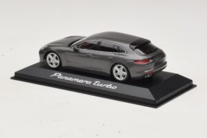 Porsche Panamera 971 Turbo Сив Металик Minichamps 1:43 WAP0207610H Метал — снимка 3 от 4