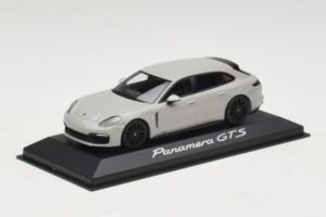 Porsche Panamera GTS 971 Chalk Grey Minichamps 1:43 WAP0207640J Метал — снимка 2 от 4