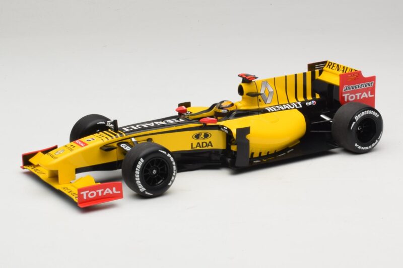 Renault R30 Showcar #11 R. Kubica F1 2010 Minichamps 1:18 150100081 Метал